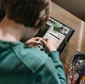 Computer Repair Experts to the Rescue
